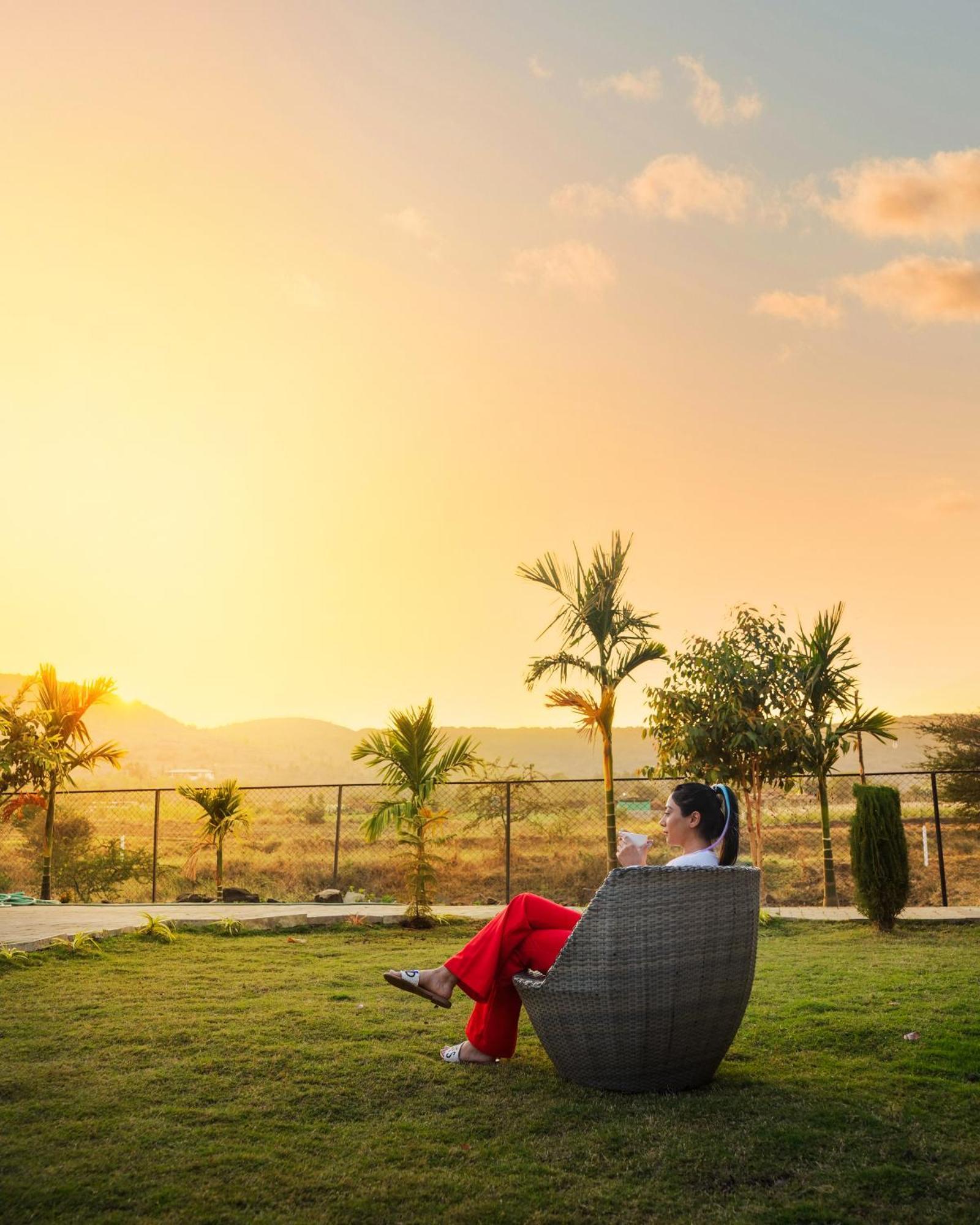 The Earth Farm Villa Nashik Bagian luar foto
